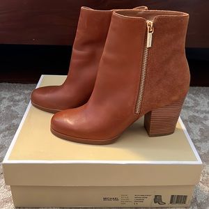 Michael Kors Silvy Ankle Boot. Color: Luggage brown size Women’s 6
